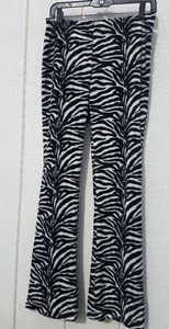 🖤 Zebra print DKNY pants 🦓